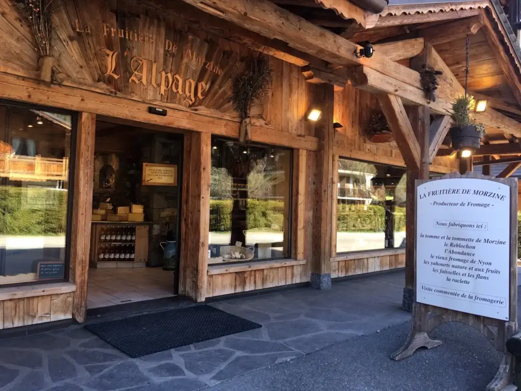 Visite de la Fruitière de Morzine en automne